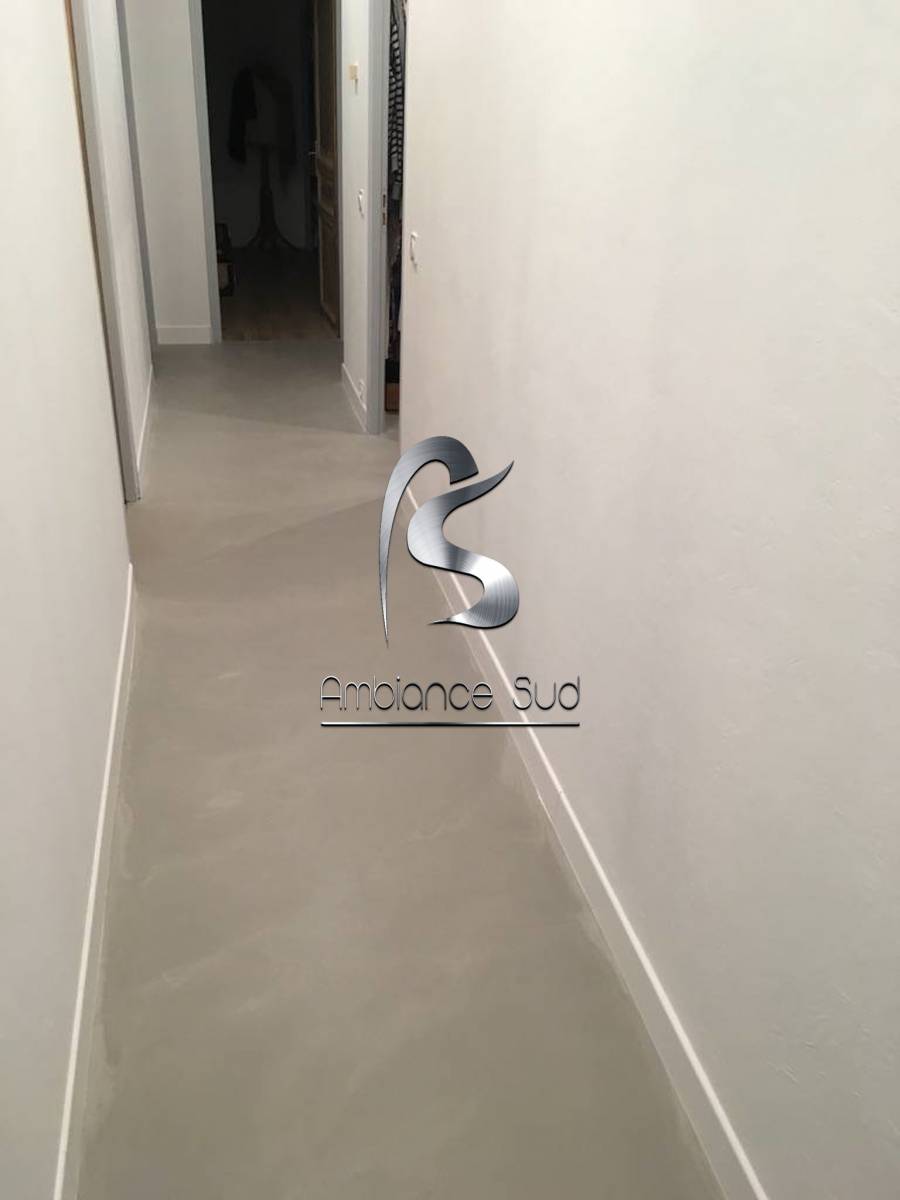 Prix au m2 pour béton ciré décoratif sur carrelage Rayol Canadel sur Mer Var 83