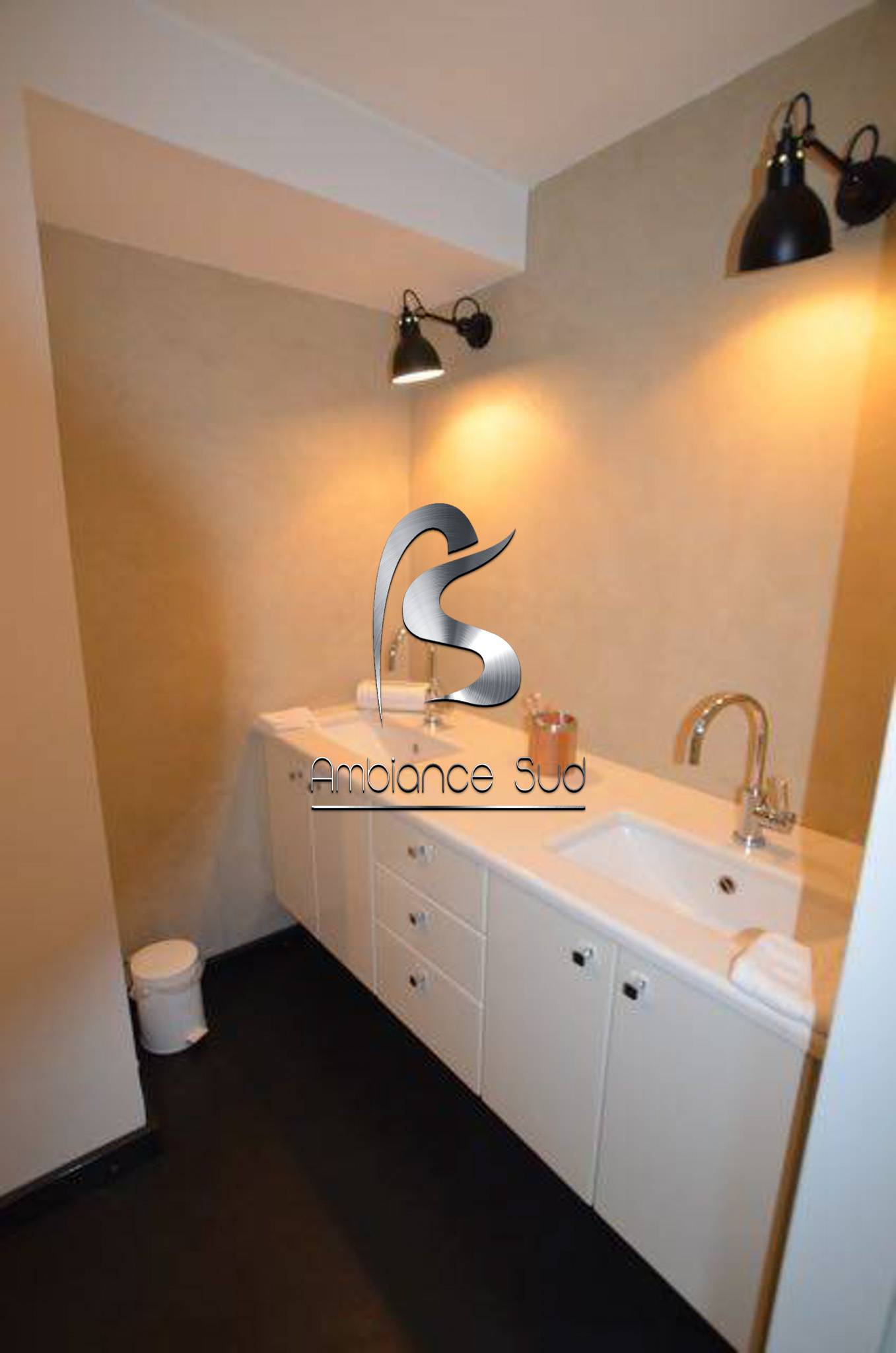 SALLE DE BAIN EN BETON CIRE MARSEILLE