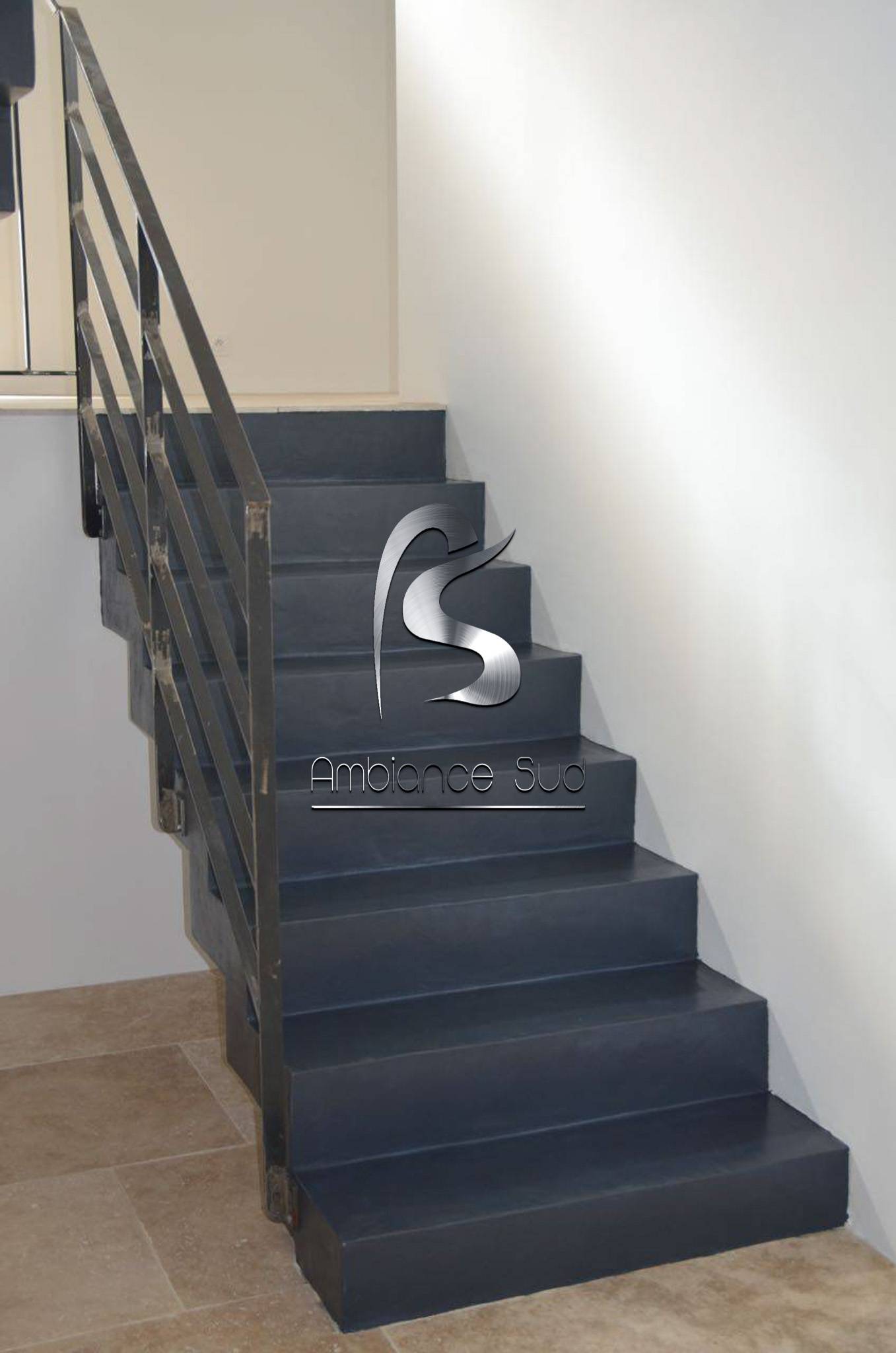 ESCALIER EN BETON CIRE TALOCHE LAMBESC