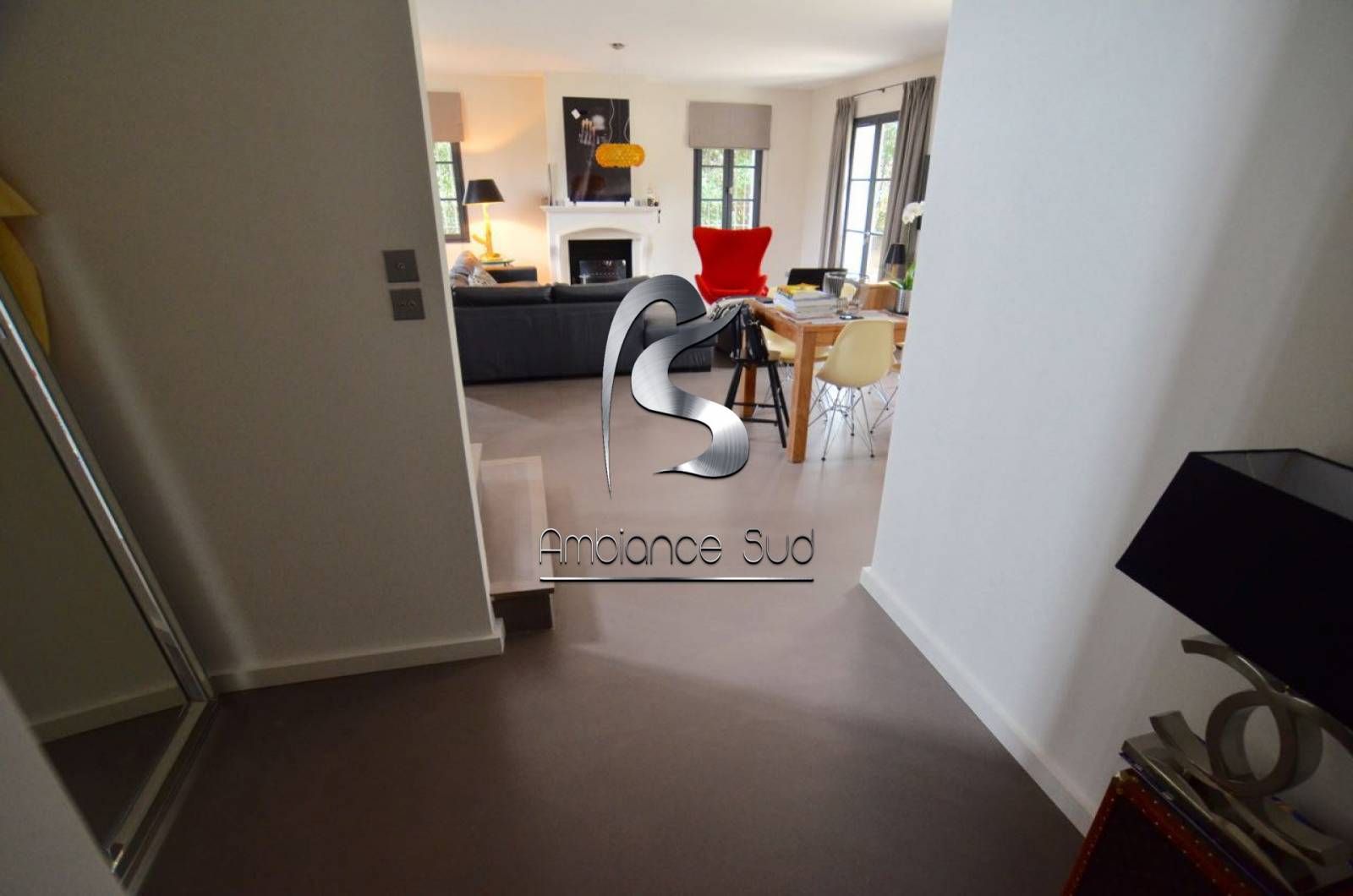 AMBIANCE SUD BETON CIRE TALOCHE A SAINT TROPEZ