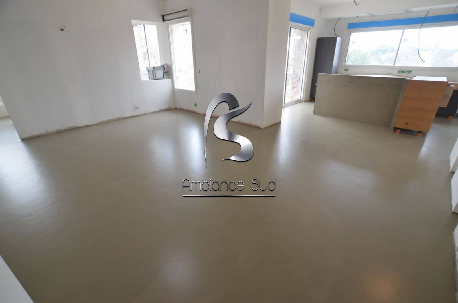 SOL EN BETON CIRE TALOCHE BEIGE A MANOSQUE