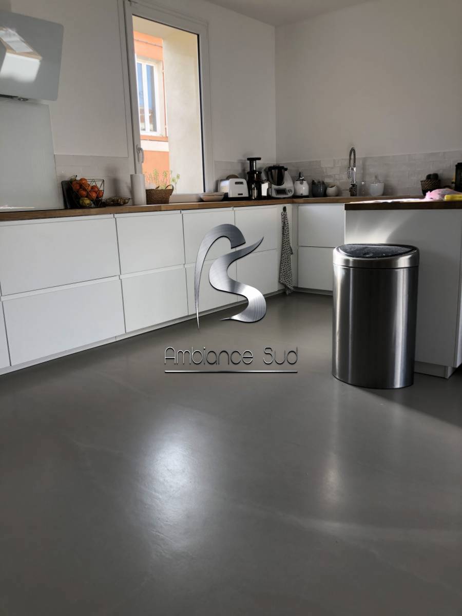 tarif béton ciré pour cuisine à Saint-Cyr-sur-Mer Var 83