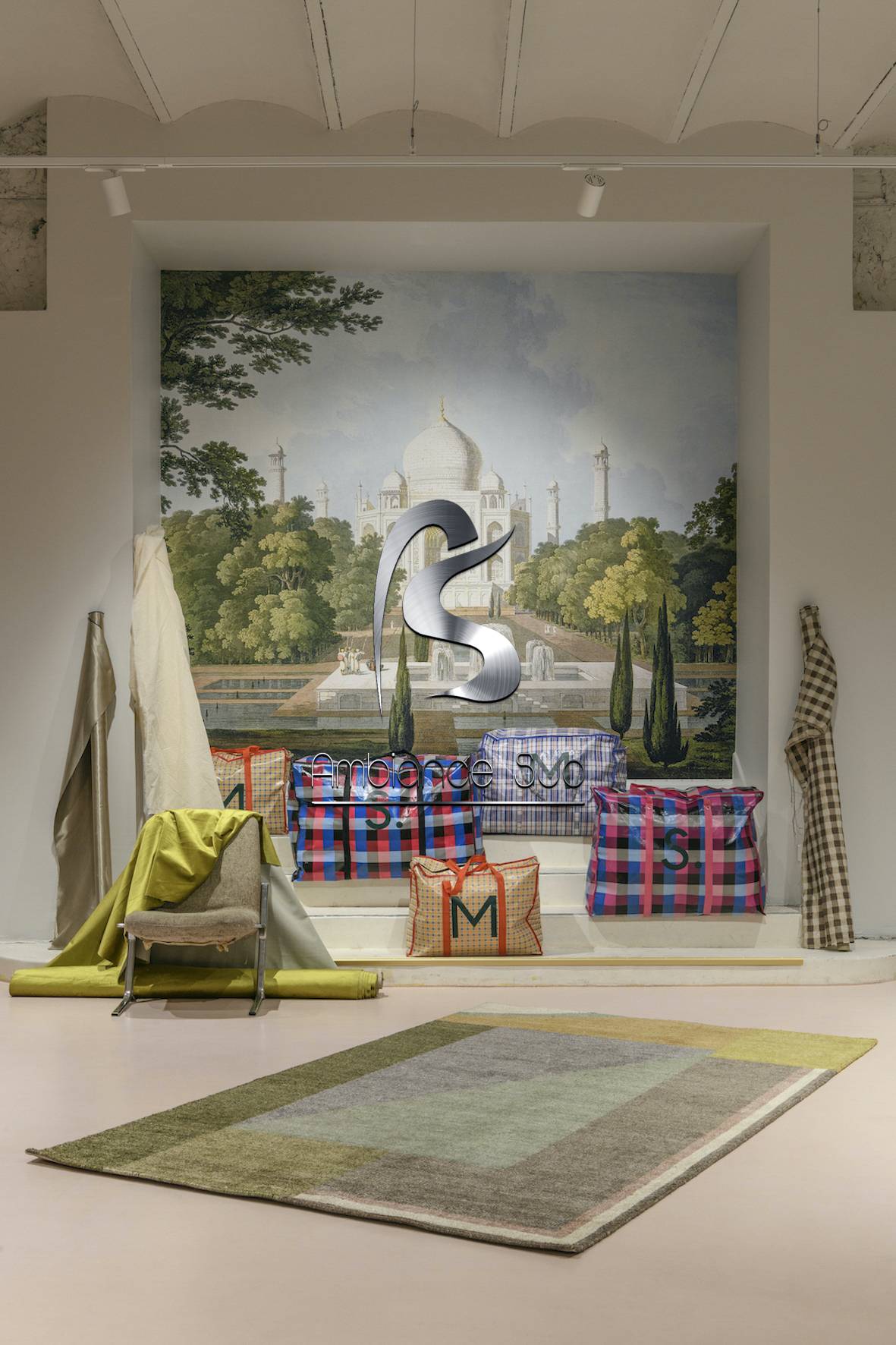 AMBIANCE SUD SOL EN BETON CIRE COULE A MARSEILLE