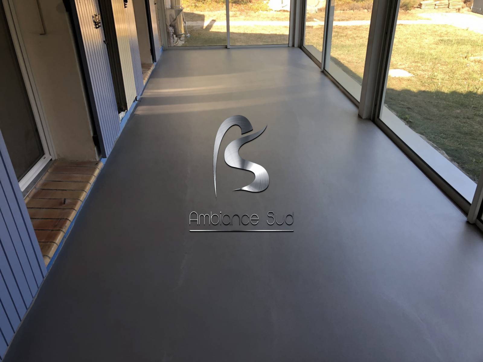 Sol de véranda en béton ciré au Rayol-Canadel-sur-Mer dans le Var 83