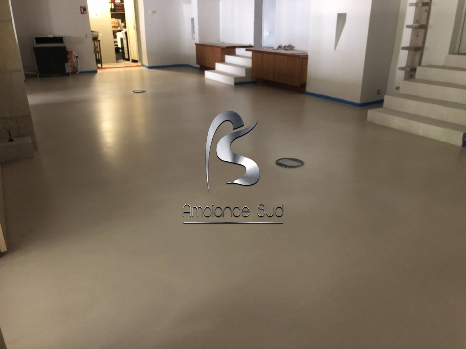 SOL EN BETON CIRE COULE A BANDOL DANS LE VAR 83