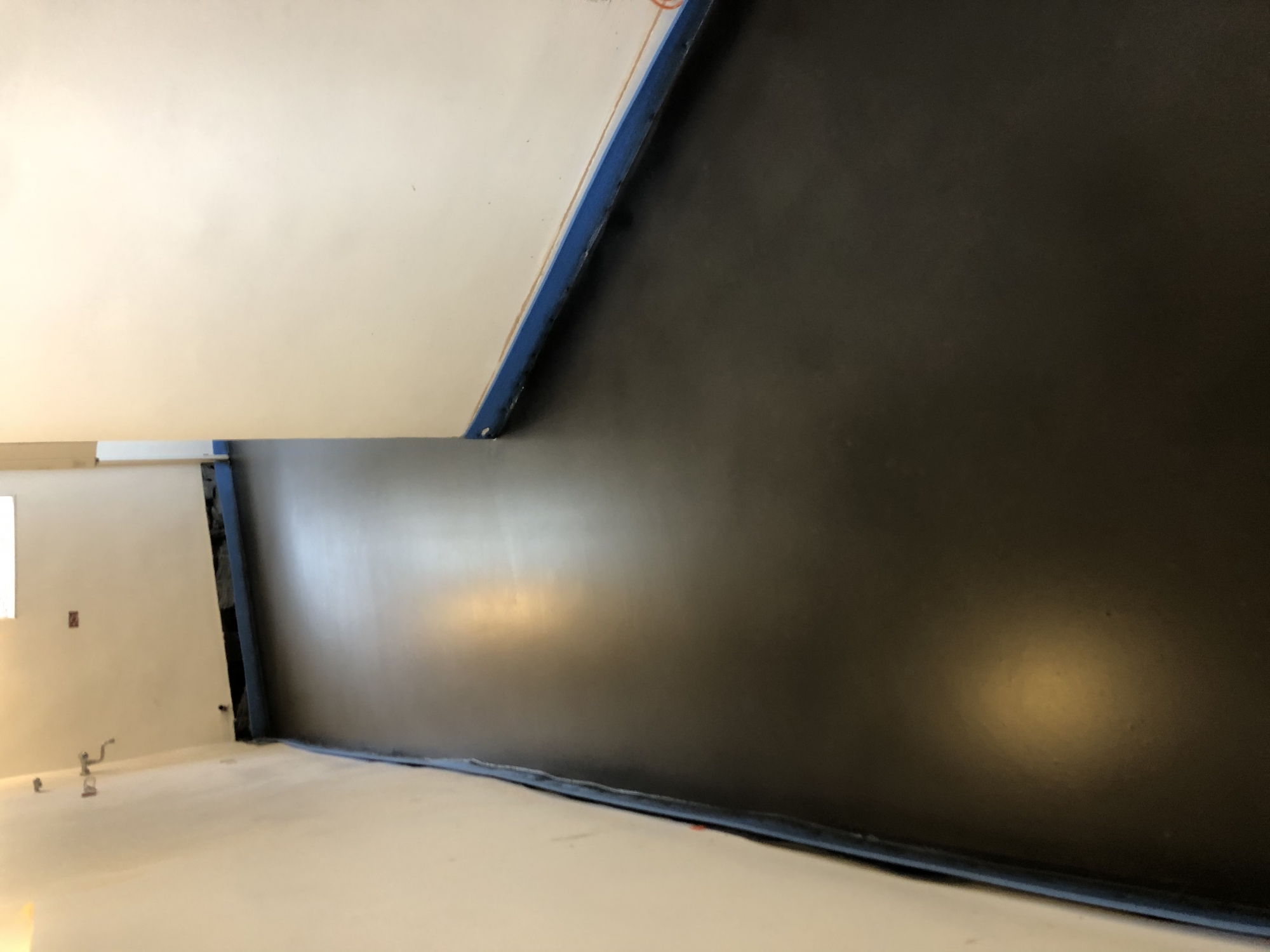 SOL EN BETON CIRE COULE DECORATIF POLI