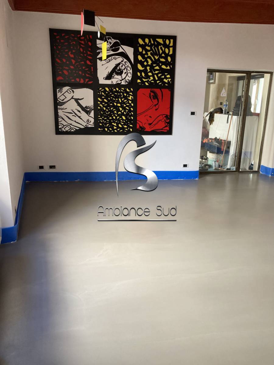 Béton ciré sur grande surface à rénover à Brignoles et alentours Var 83