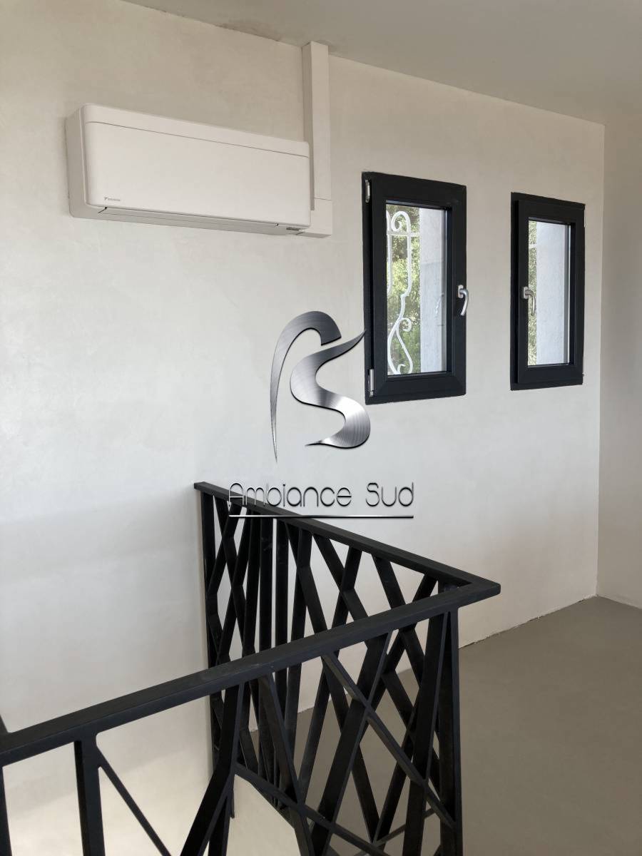 Devis gratuit pose  de béton ciré par un professionnel qualifié La Croix Valmer Var 83