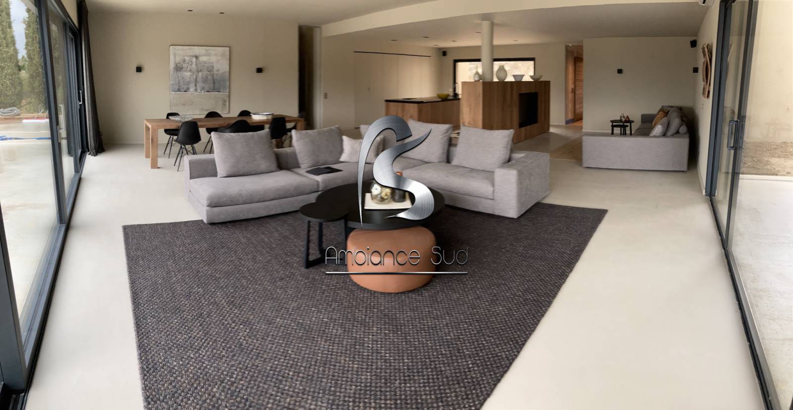 Artisan pour pose de béton ciré sol salon design à Saint Tropez Var 83