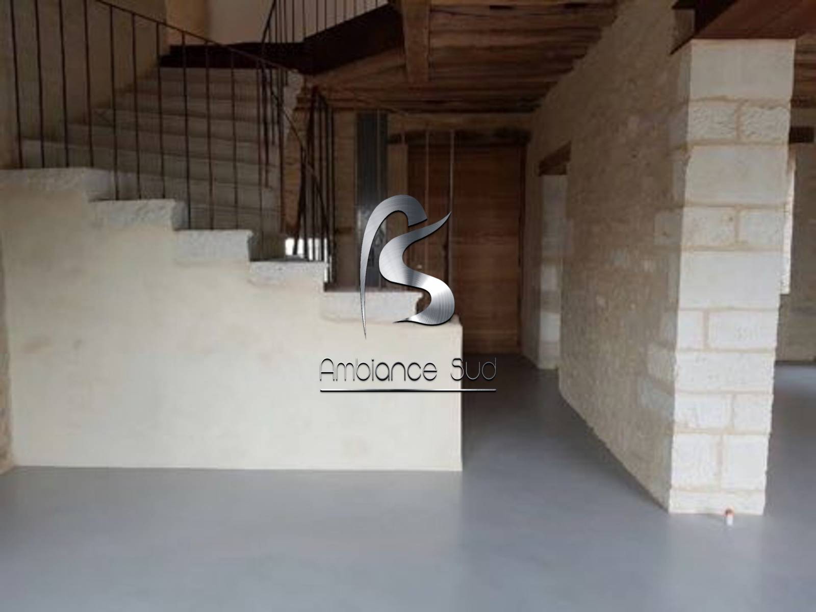 SOL DECORATIF EN BETON CIRE TALOCHE A DIJON