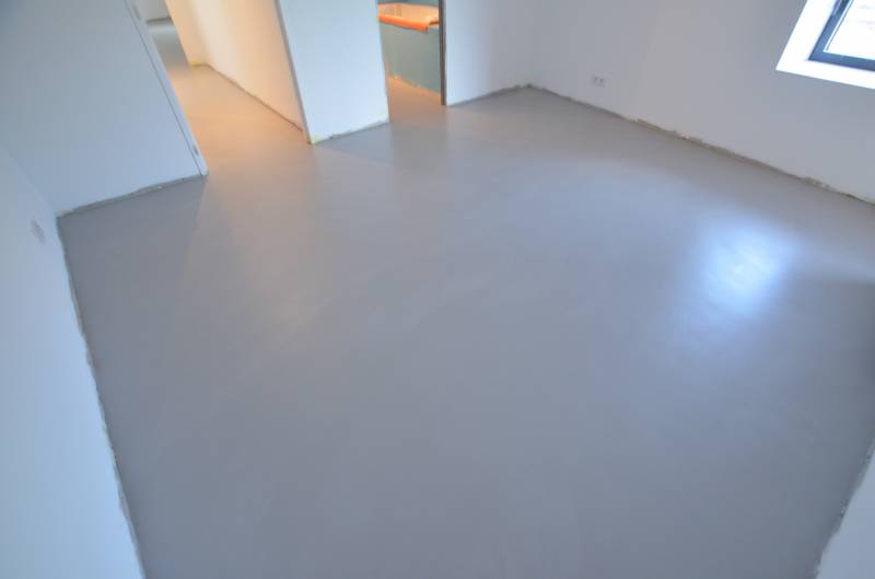 Sol en béton ciré pour chambre d'enfant à Toulon Var 83