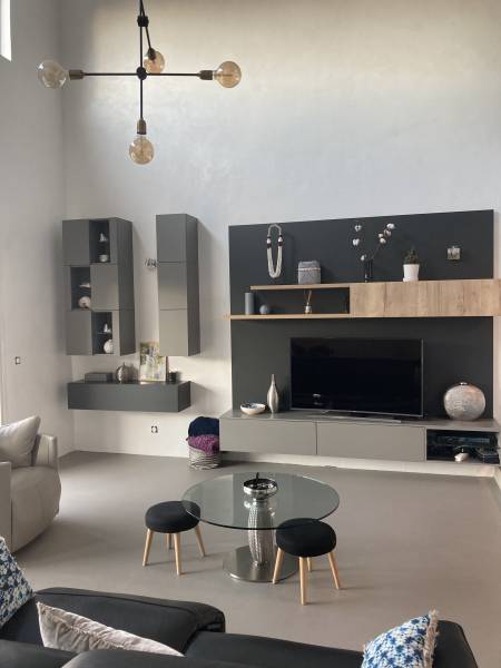 Béton ciré pour particuliers et professionnels près de La Seyne sur Mer dans le département du Var