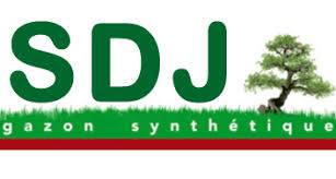 gazon artificiel pour petit jardin cannes